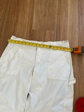 Hollister White Low-Rise Taper Baggy Jeans